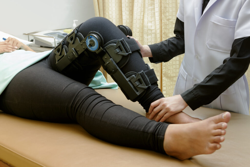 Best Robotic Knee Replacement surgeon in JP Nagar